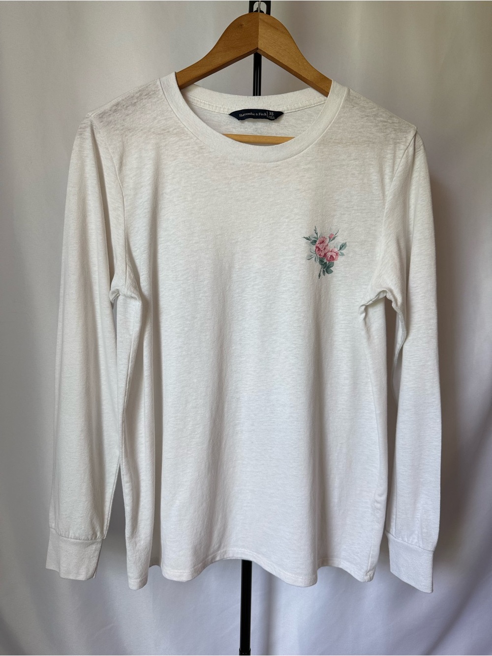 Abercrombie & Fitch Floral Graphic Long Sleeve Top XS White